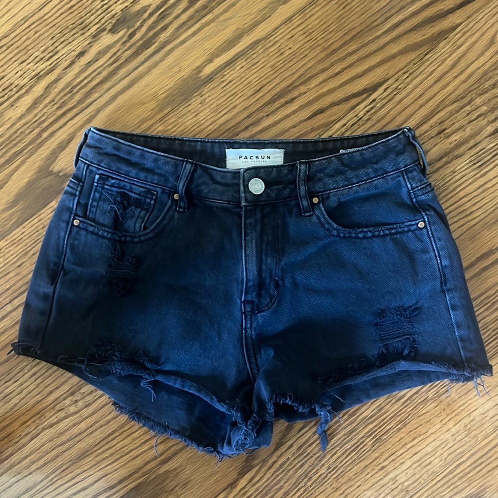 Pacsun women’s high rise black denim shorts